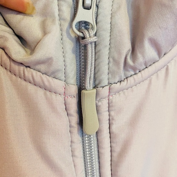 Athletic winter jacket with zipper women’s sports jacket size small pre owned - Picture 5 of 16